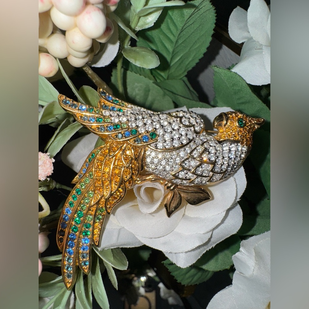 Swarovski Swan Gold Plated Vintage Cockatiel Parrot Brooch and Pin - Picture 3 of 15